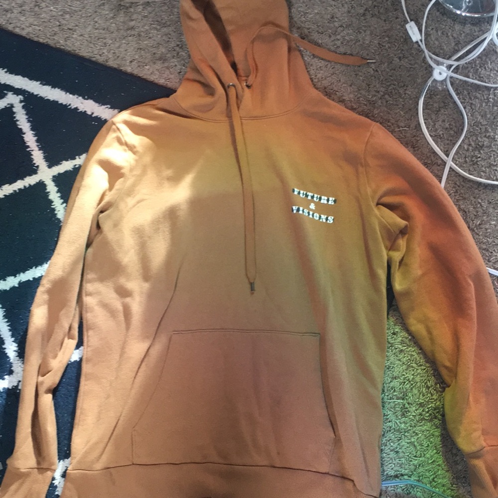 Ex’s clothes, need gone soon